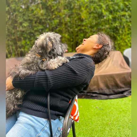 Meet your Posher, Lorenza - Picture 1 of 3